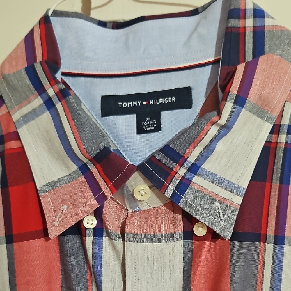 Tommy Hilfiger Men's Blue and Red Plaid Shirt XL